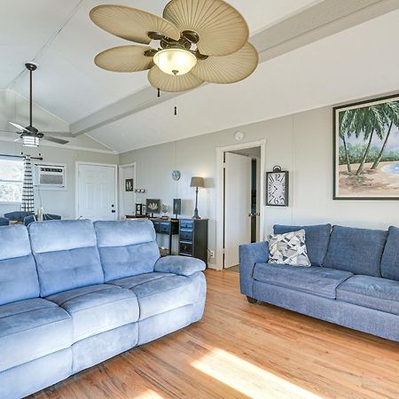 Second-Row Surfside Beach House Newly Renovated! Eksteriør bilde