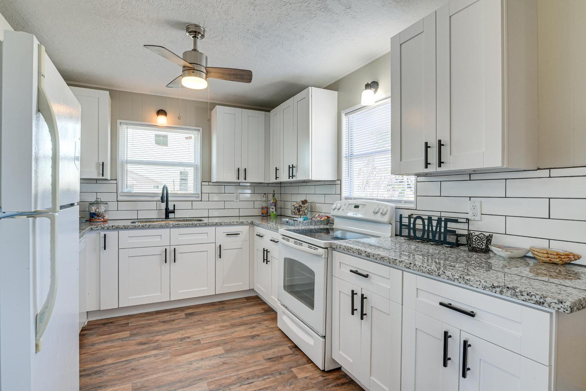 Second-Row Surfside Beach House Newly Renovated! Eksteriør bilde