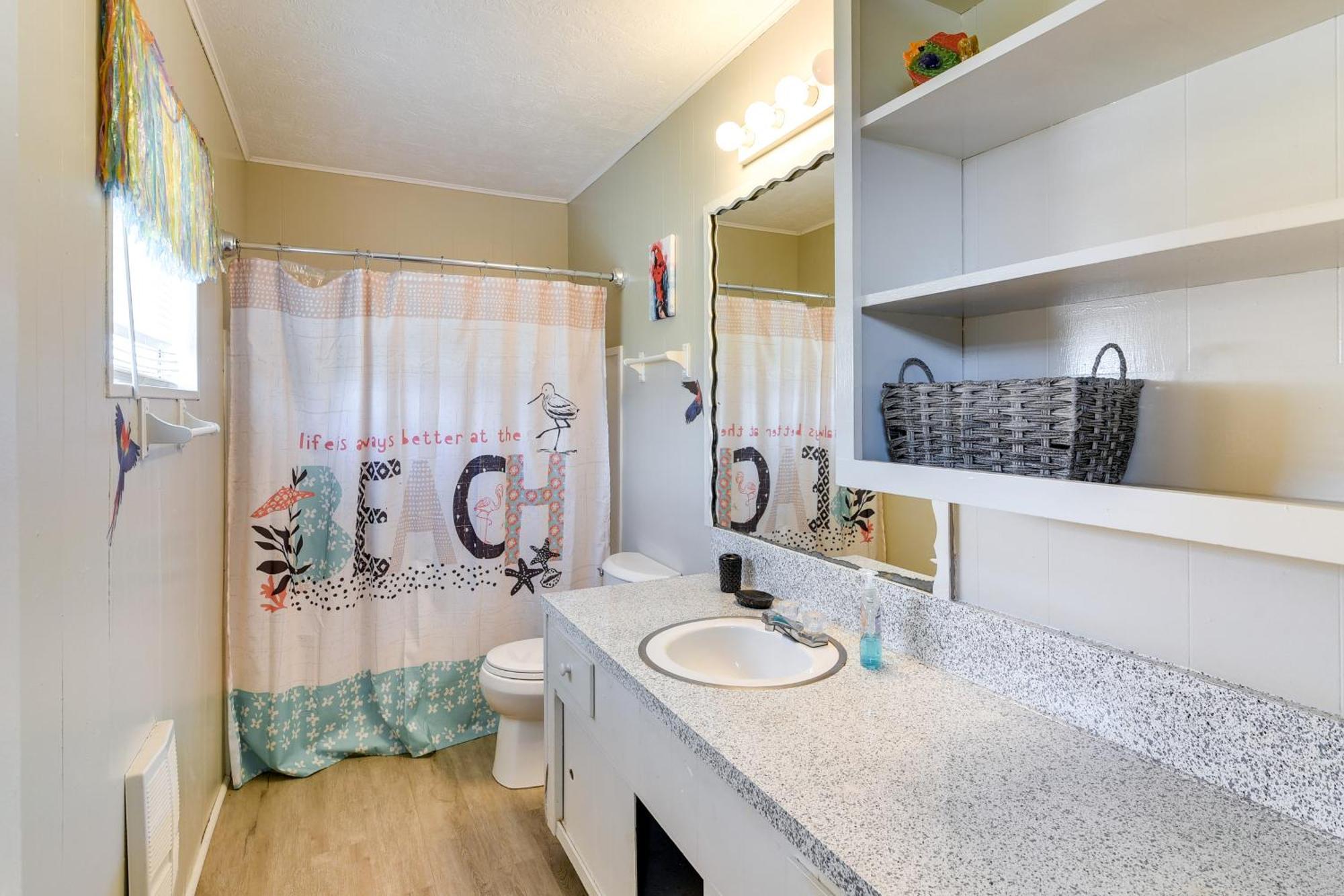 Second-Row Surfside Beach House Newly Renovated! Eksteriør bilde